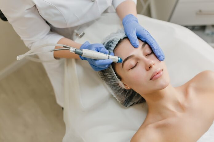 Does Hydrafacial Remove Dead Skin Cells Gently?
